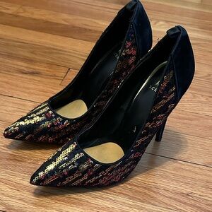 Scene Weaver ‘Gema’ Elegant Black, Red, Gold Sequin Heels